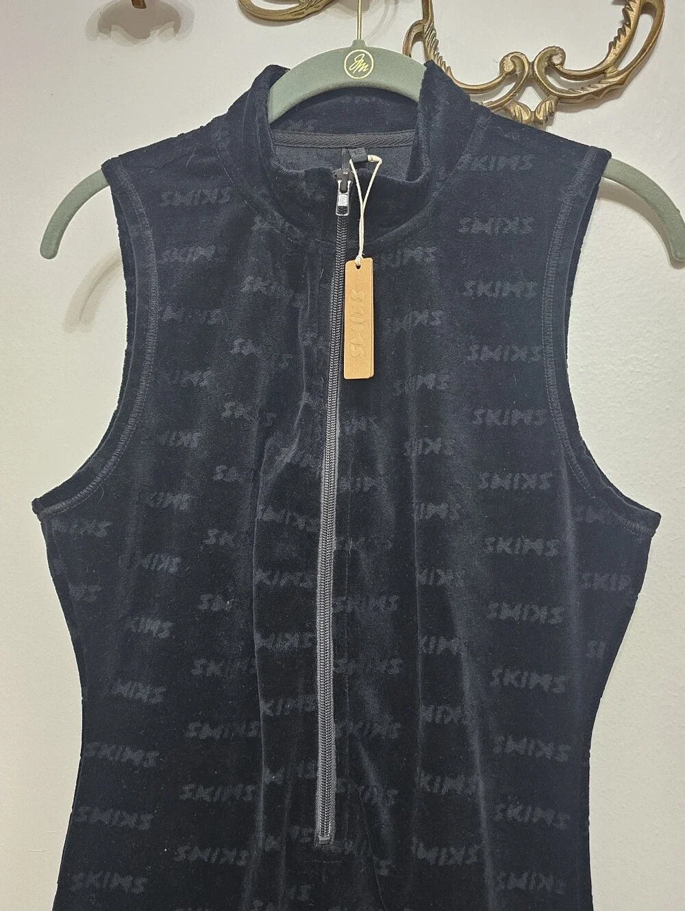 SKIMS Velour Spellout Logo Zip Up Romper SzL
